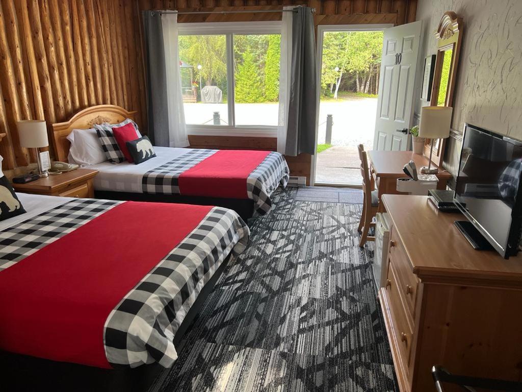 Mystic Isle Motel Wawa Buitenkant foto